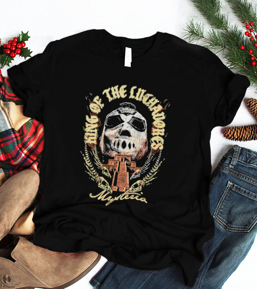 King Of The Luchadores Mysterio Aztec Pyramid Mask T-Shirt