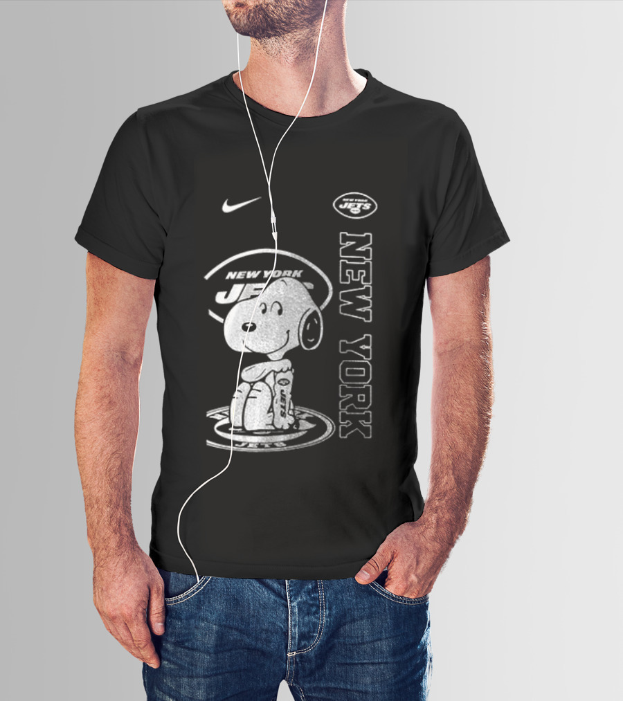 New York Jets Snoopy Yes I'm Old Thank You For The Memories T-Shirt