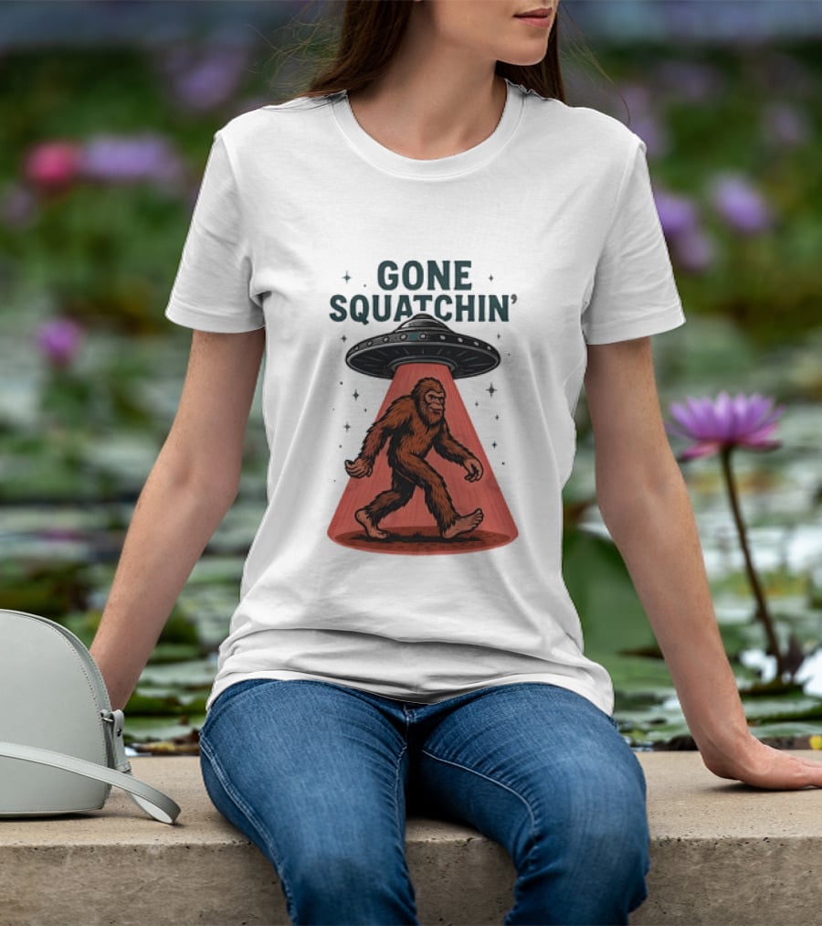 Gone Squatchin' Bigfoot Sasquatch UFO Abduction Beam T-Shirt