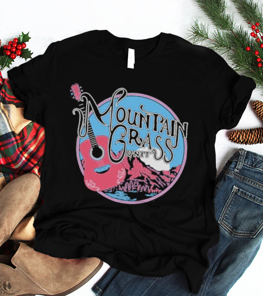 Mountain Grass Guitar Circle T-Shirt