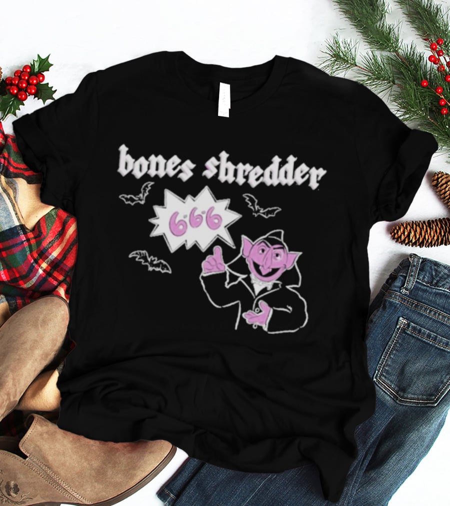 Bones Shredder Vampire Count 666 Halloween Bats T-Shirt
