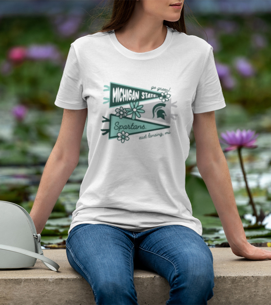 Michigan State Spartans Pennant East Lansing MI Flowers T-Shirt