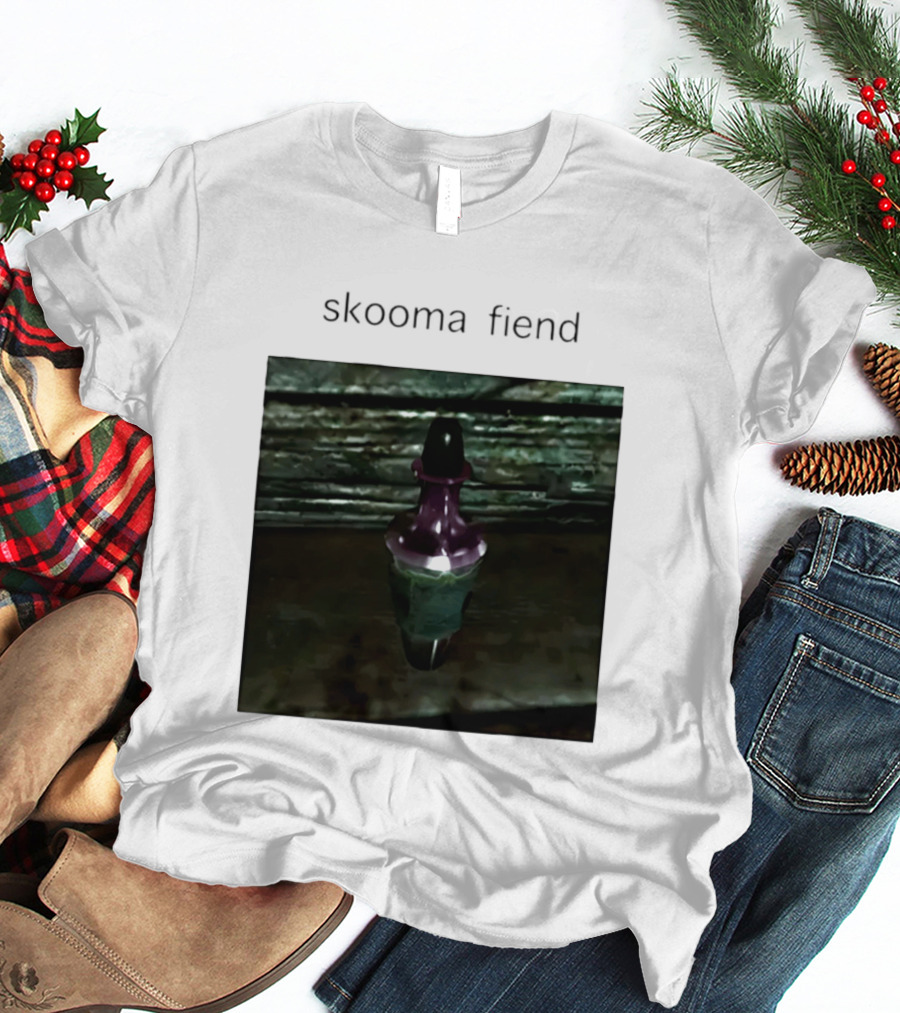 Skooma Fiend Skyrim Potion Character Reference T-Shirt