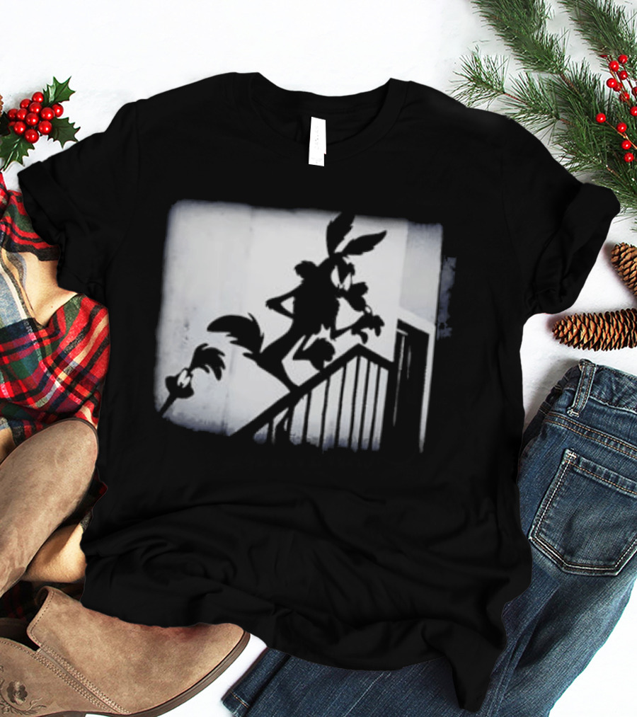 Wilesferatu Wile E. Coyote Road Runner Looney Tunes Silhouette Stairs T-Shirt