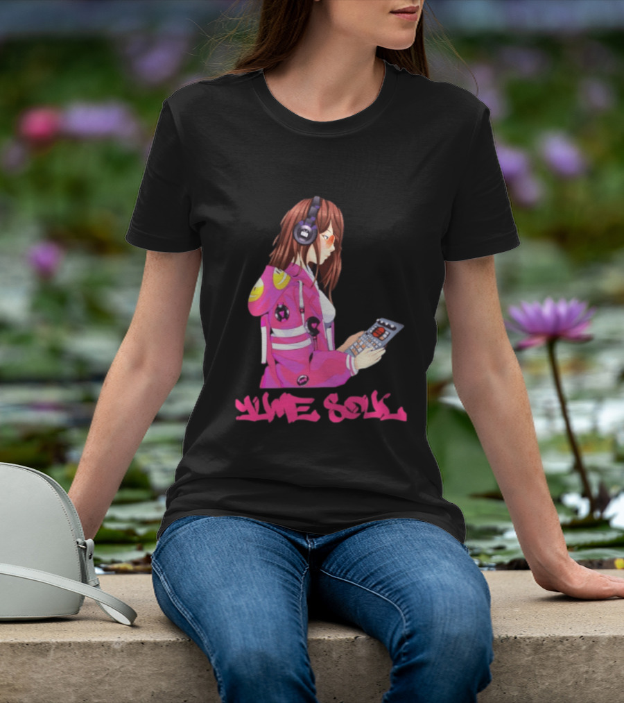 Yume Soul Anime Girl With Headphones And Game Controller T-Shirt