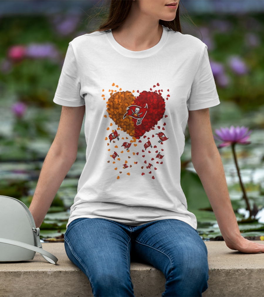 Heart Tampa Bay Buccaneers Football 2026 Iconic Team Spirit T-Shirt