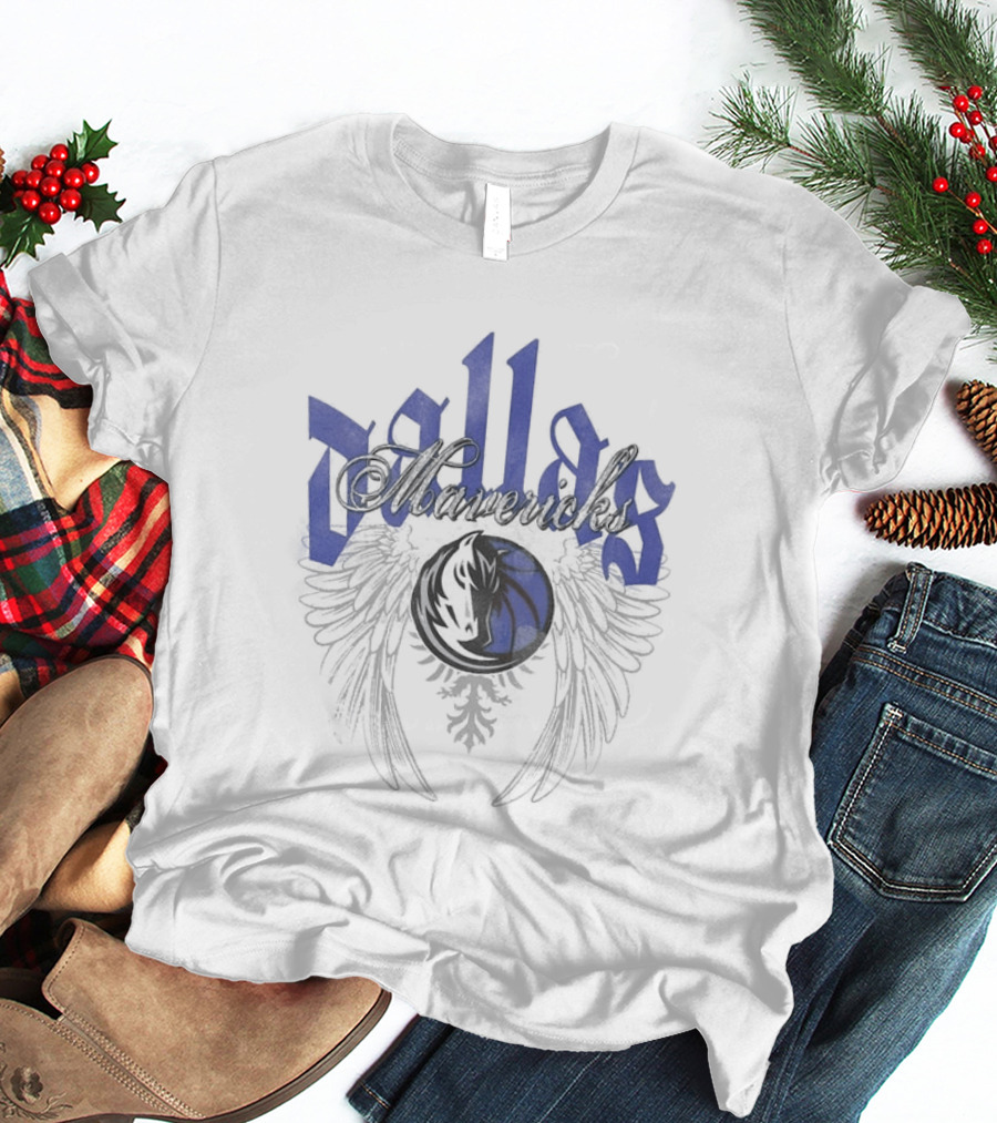 Dallas Mavericks Mitchell & Ness Old English Blue Wings T-Shirt