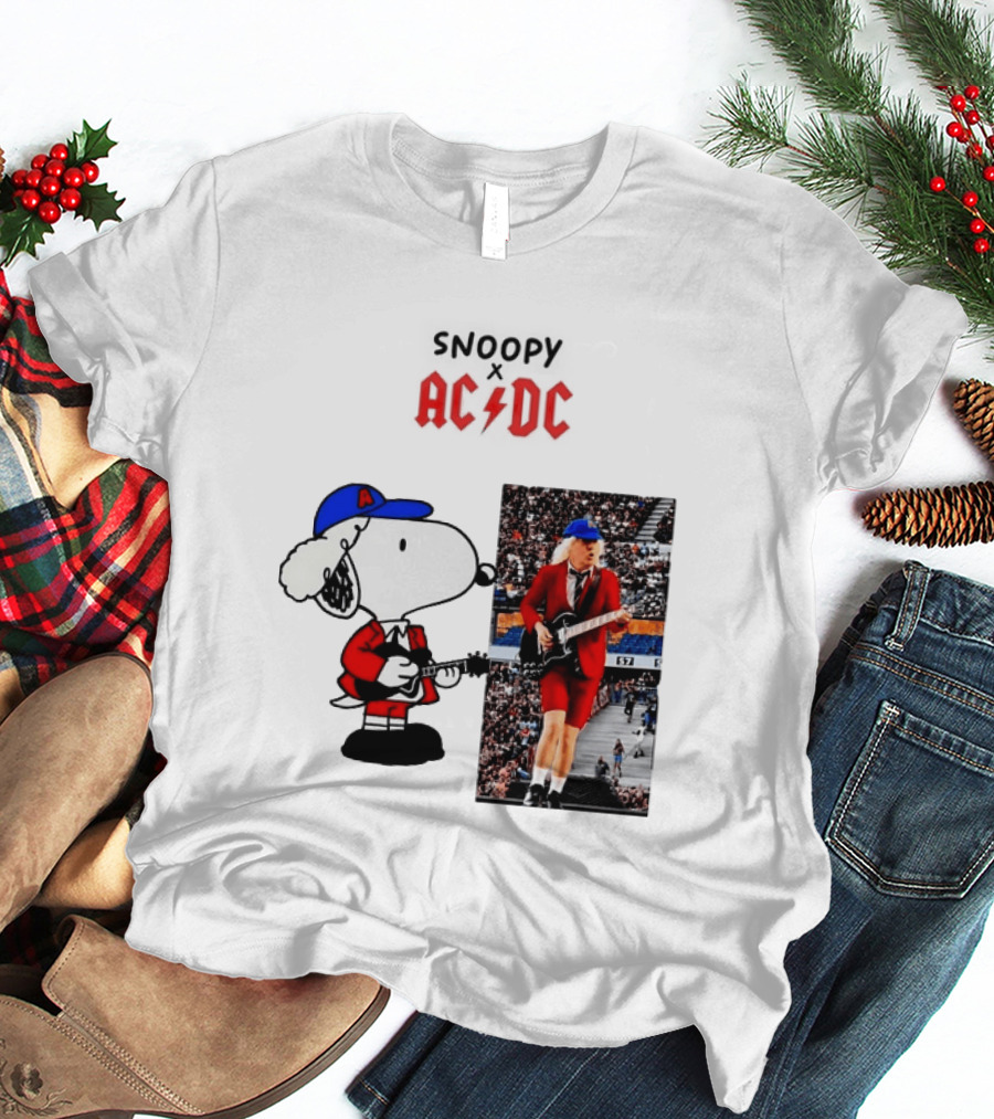 Snoopy Peanuts AC DC Angus Young Rock Concert T-Shirt