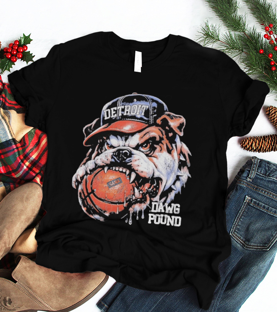 Detroit Bulldog Holding Basketball Dawg Pound T-Shirt