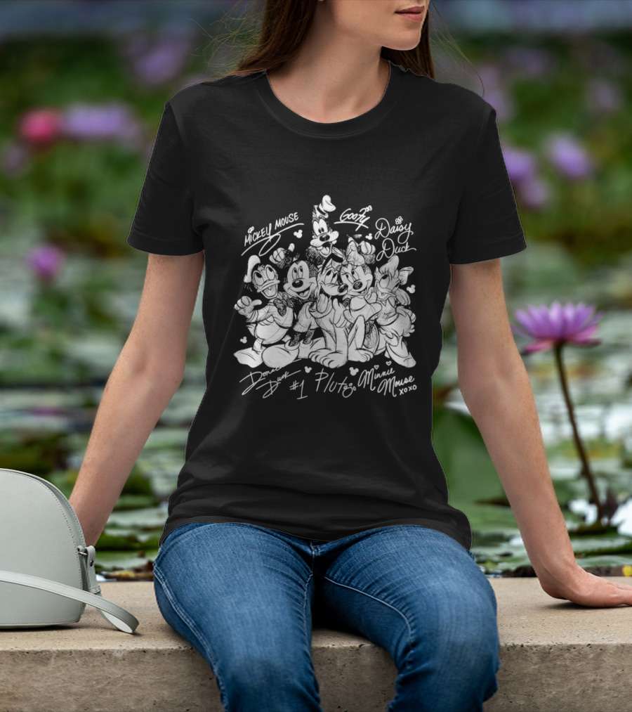 Mickey Mouse Goofy Daisy Duck Donald Duck Pluto Minnie Mouse Friends 2026 Disneyland Trip Sketch T-Shirt