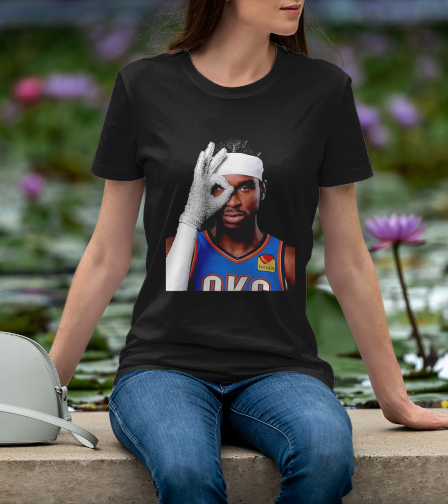 Shai Gilgeous Alexander Oklahoma City Thunder Clutch Player Of The Year 2026 Glitter Gloves Houta OKC T-Shirt