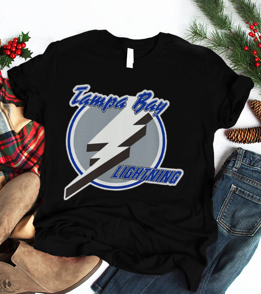 Tampa Bay Lightning 90s Vintage Style Retro Classic NHL Team T-Shirt