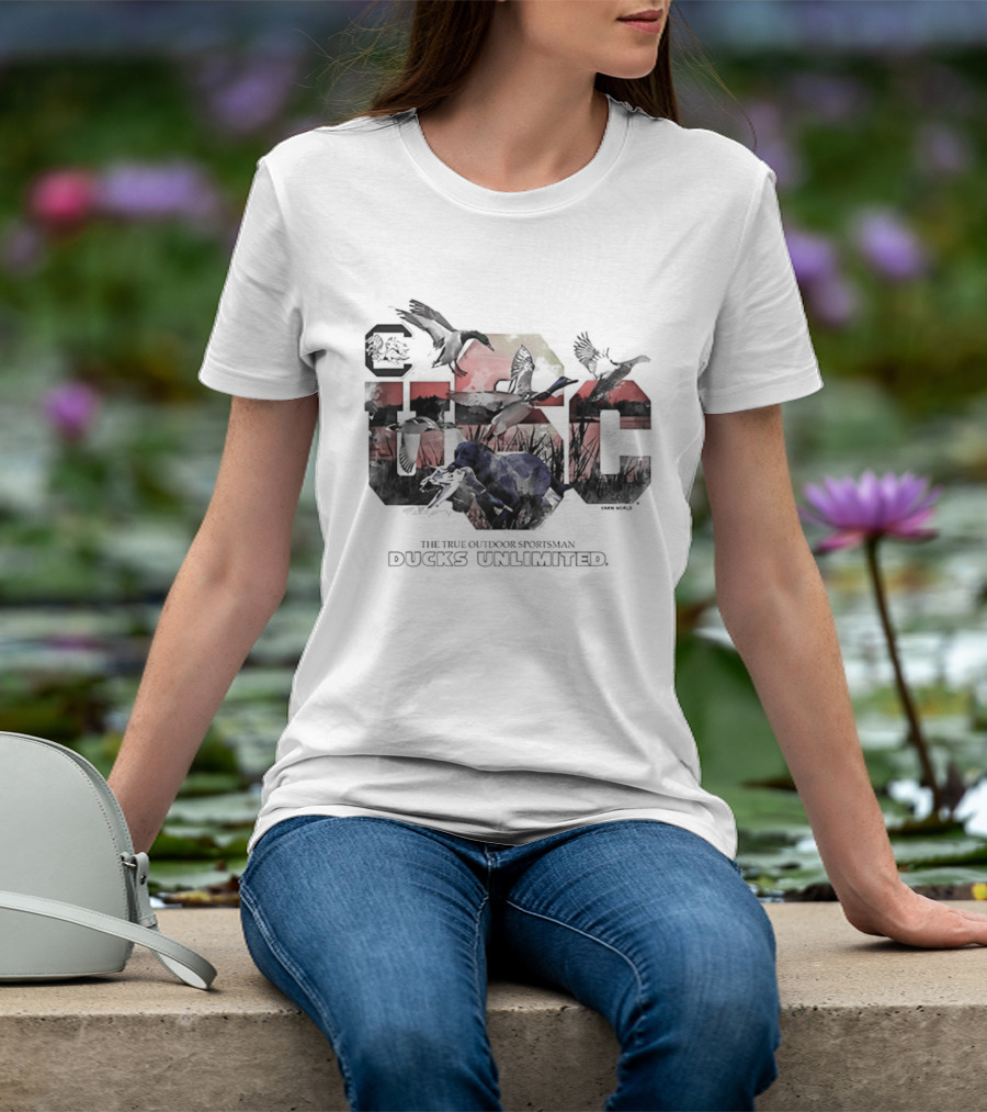 South Carolina Gamecocks True Outdoor Sportsman Ducks Unlimited Wildlife Scene T-Shirt