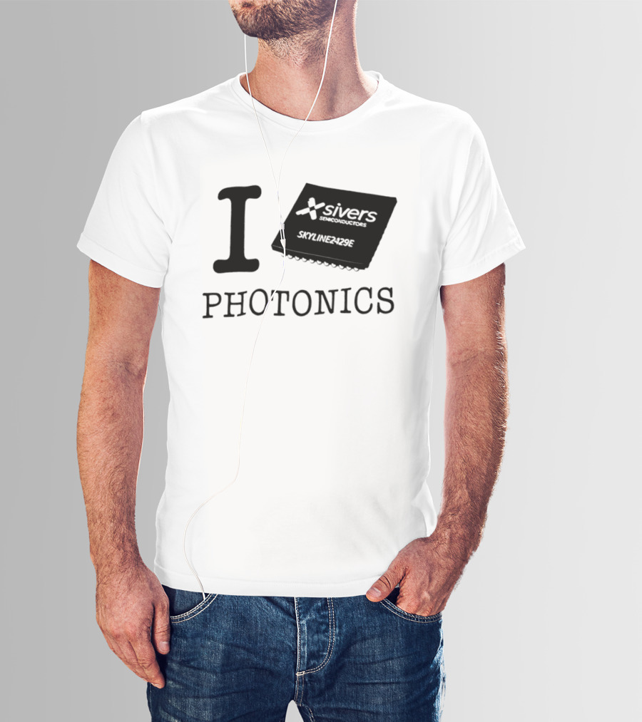 I Love Photonics Sivers Semiconductors Skyline2429E Chip T-Shirt