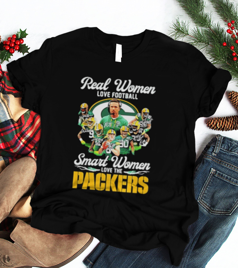 Real Women Love Football Smart Women Love The Packers T-Shirt
