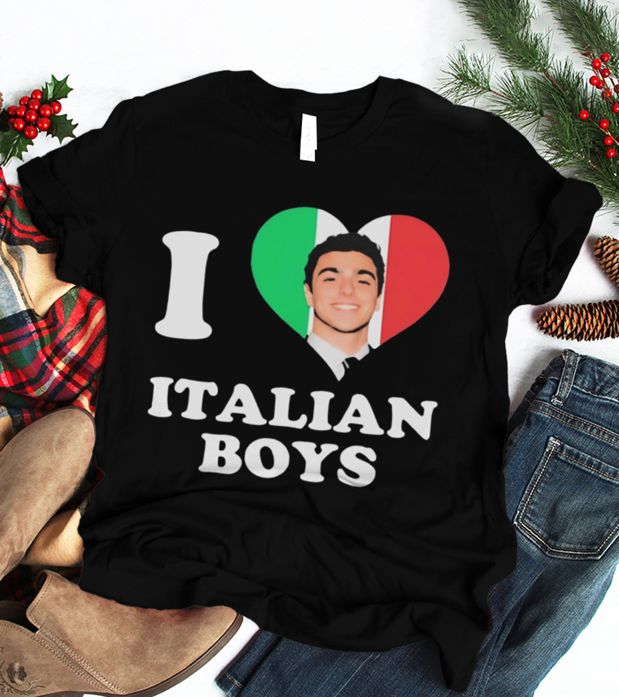 I Love Italian Boys Luigi Mangione Heart Flag T-Shirt
