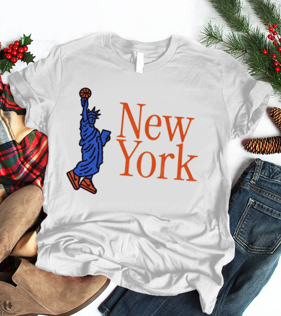 New York Knicks Basketball Statue Of Liberty NBA 2026 T-Shirt
