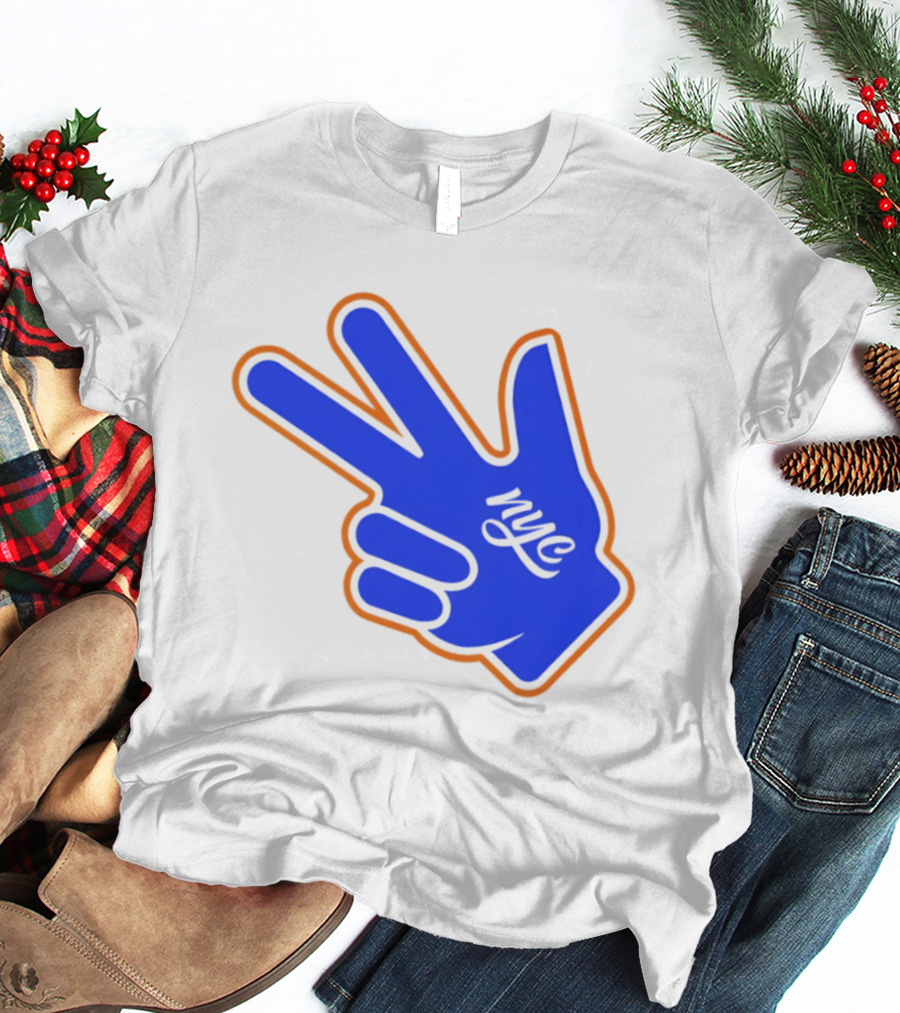 New York Knicks NYC Basketball Peace Sign Three Pointer T-Shirt
