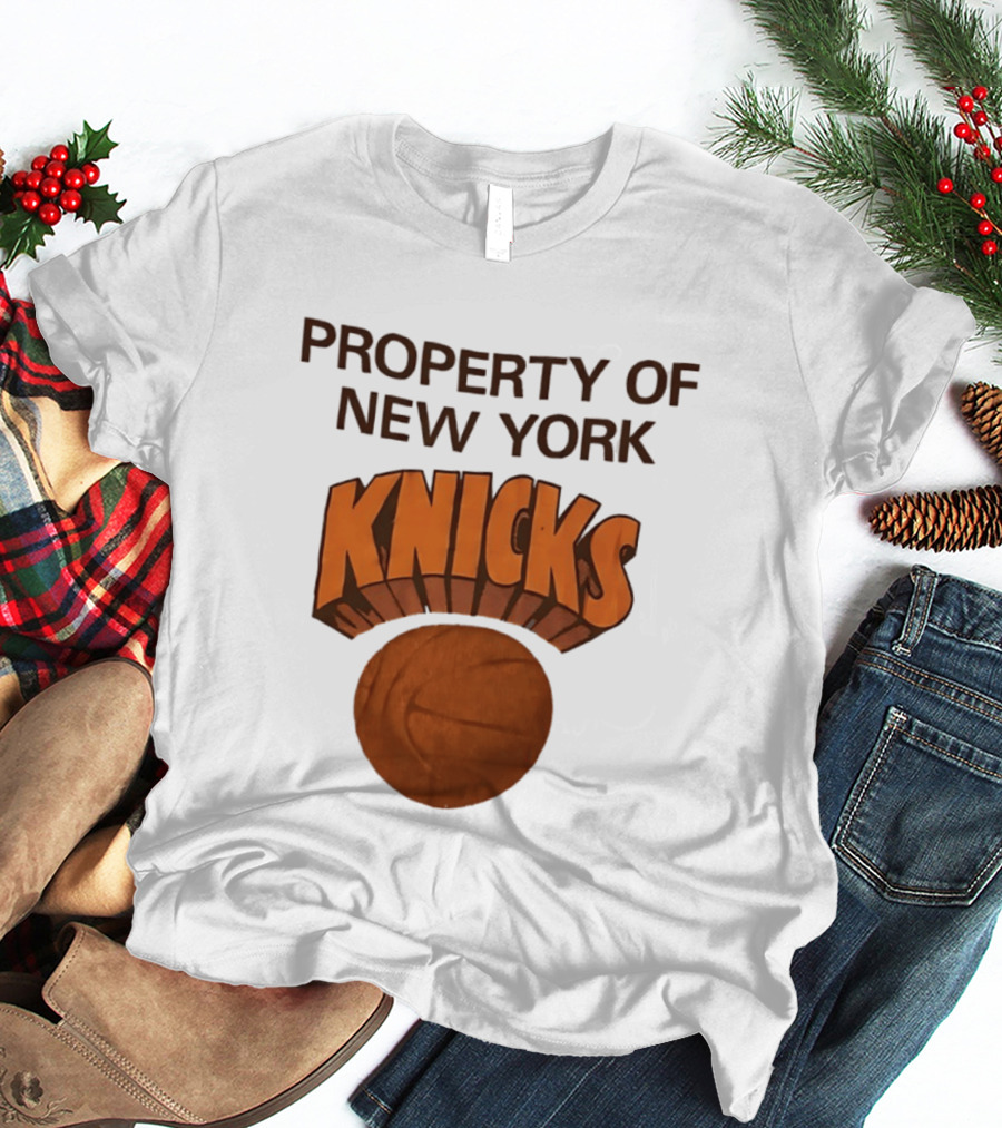 New York Knicks Basketball Property T-Shirt