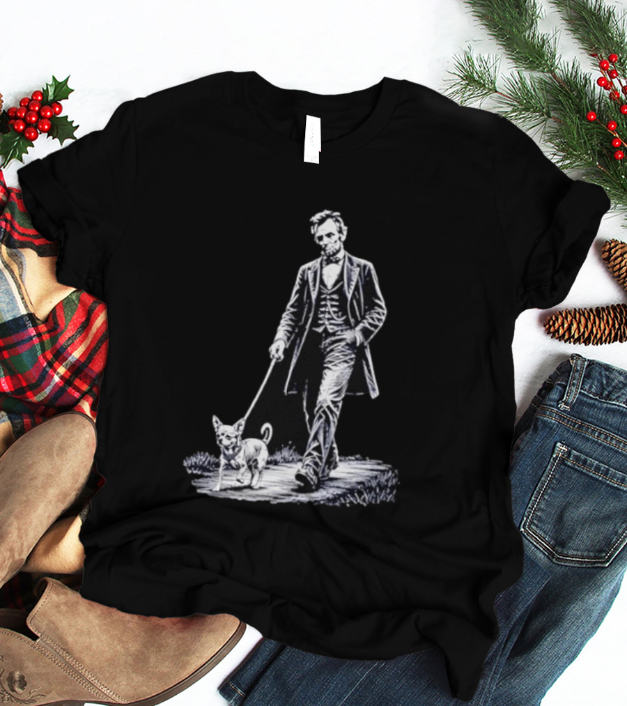 Abraham Lincoln Walking Chihuahua For USA 250th Anniversary Celebration T-Shirt