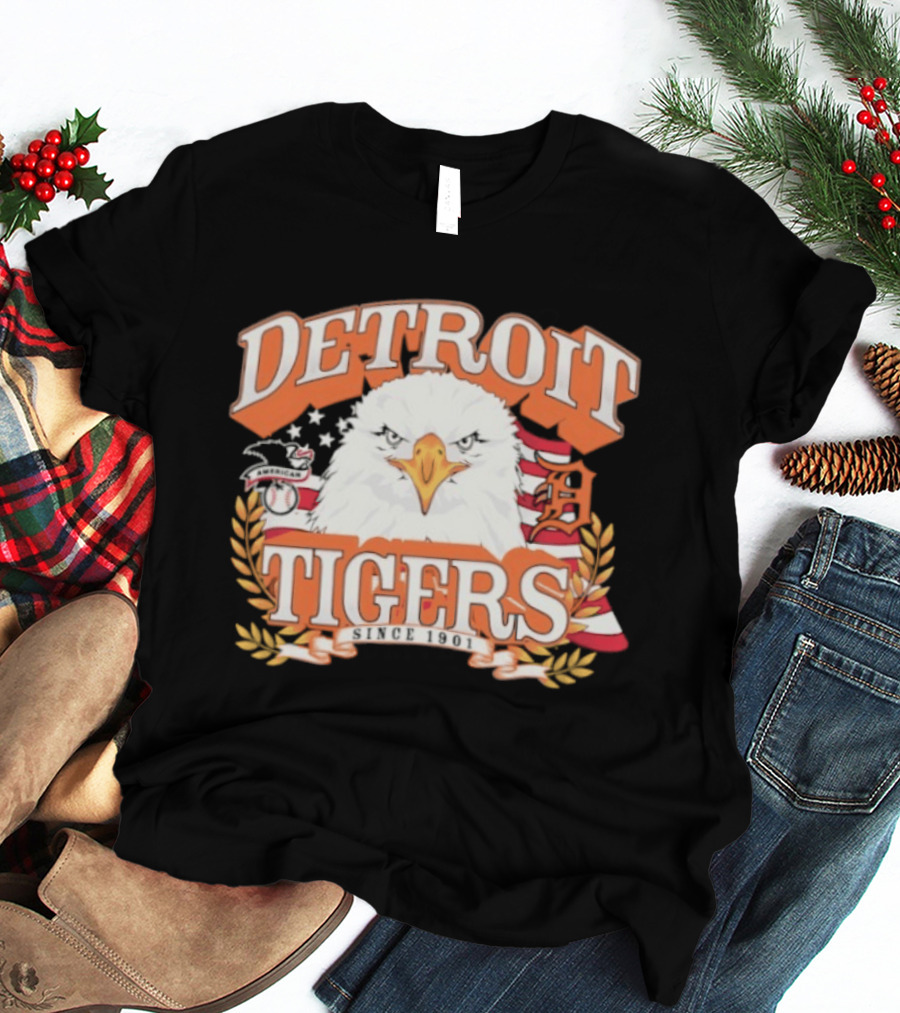 Detroit Tigers Eagle Emblem With American Flag And Stars T-Shirt