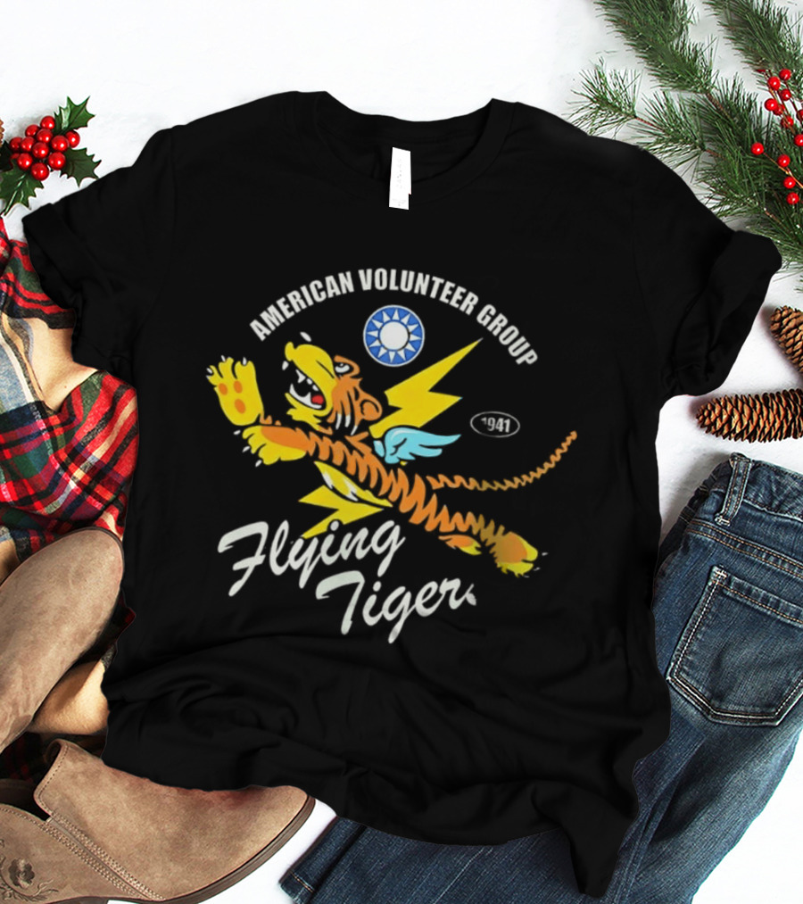 Flying Tigers American Volunteer Group 1941 Emblem Art WWII Aviation History T-Shirt