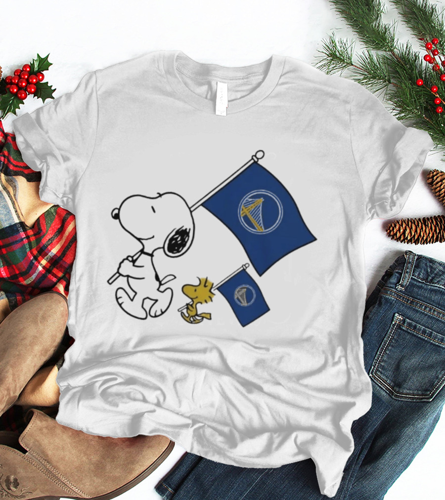Golden State Warriors Snoopy Woodstock Flag Peanuts Comic Basketball Collaboration T-Shirt