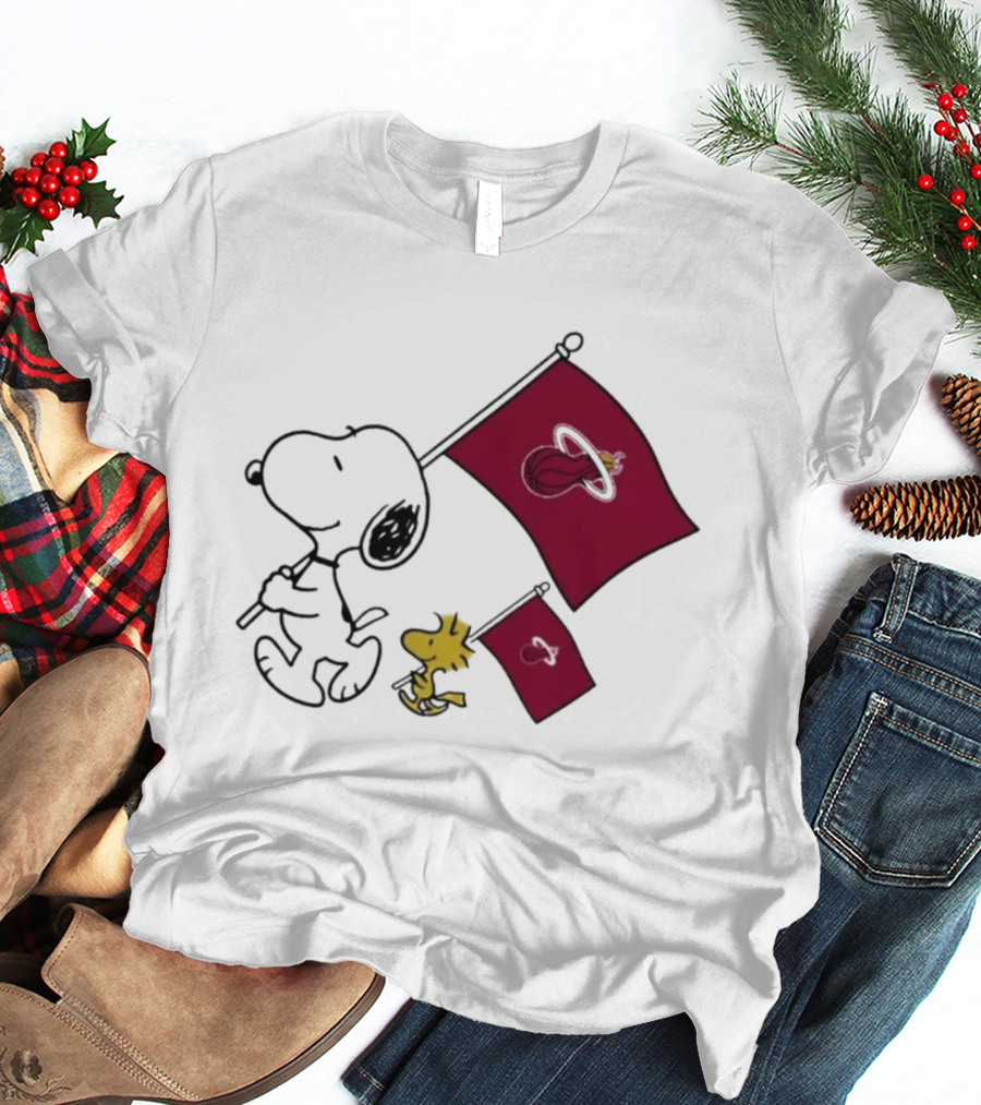Miami Heat Snoopy Woodstock Miami Heat Flags T-Shirt