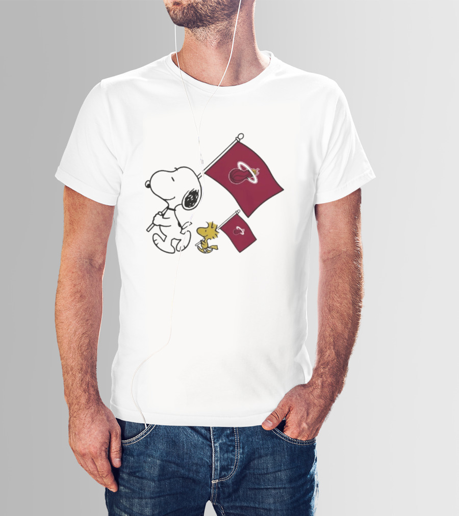 Miami Heat Snoopy Woodstock Miami Heat Flags T-Shirt