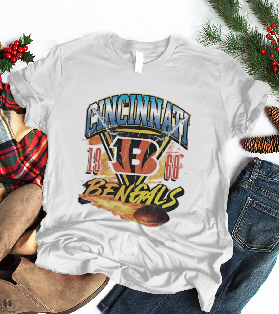 Cincinnati Bengals 1968 Flaming Football Vintage NFL T-Shirt