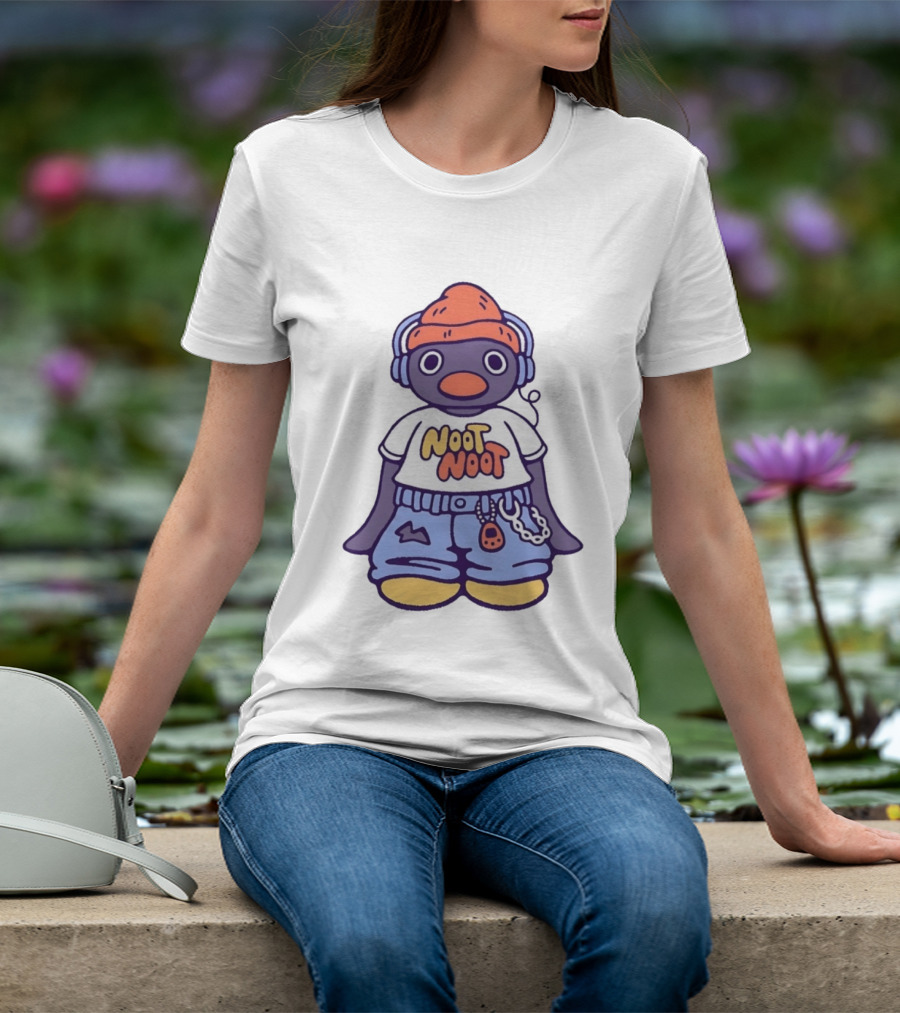 Noot Noot Pingu Penguin With Headphones And Beanie T-Shirt