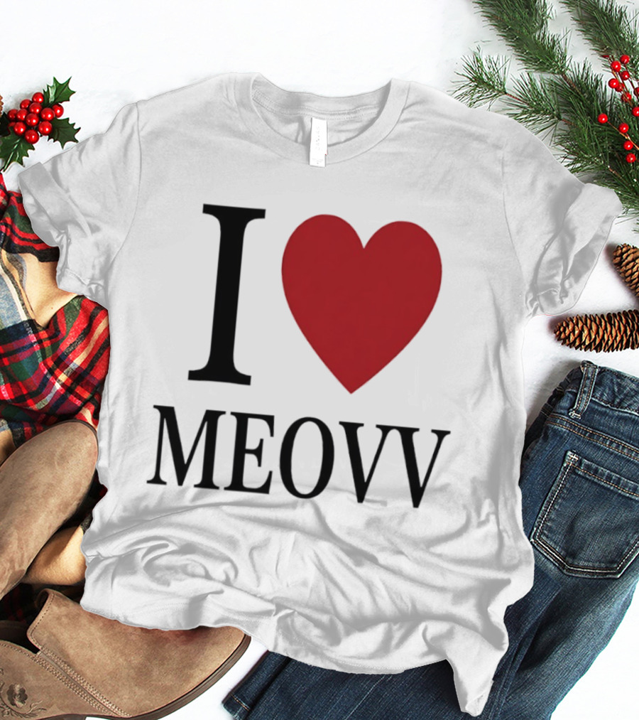 I Heart Meovv T-Shirt