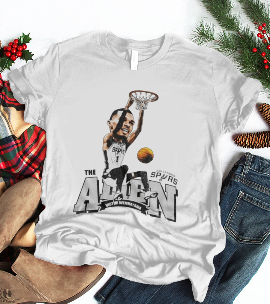 San Antonio Spurs The Alien Victor Wembanyama Basketball Dunk T-Shirt