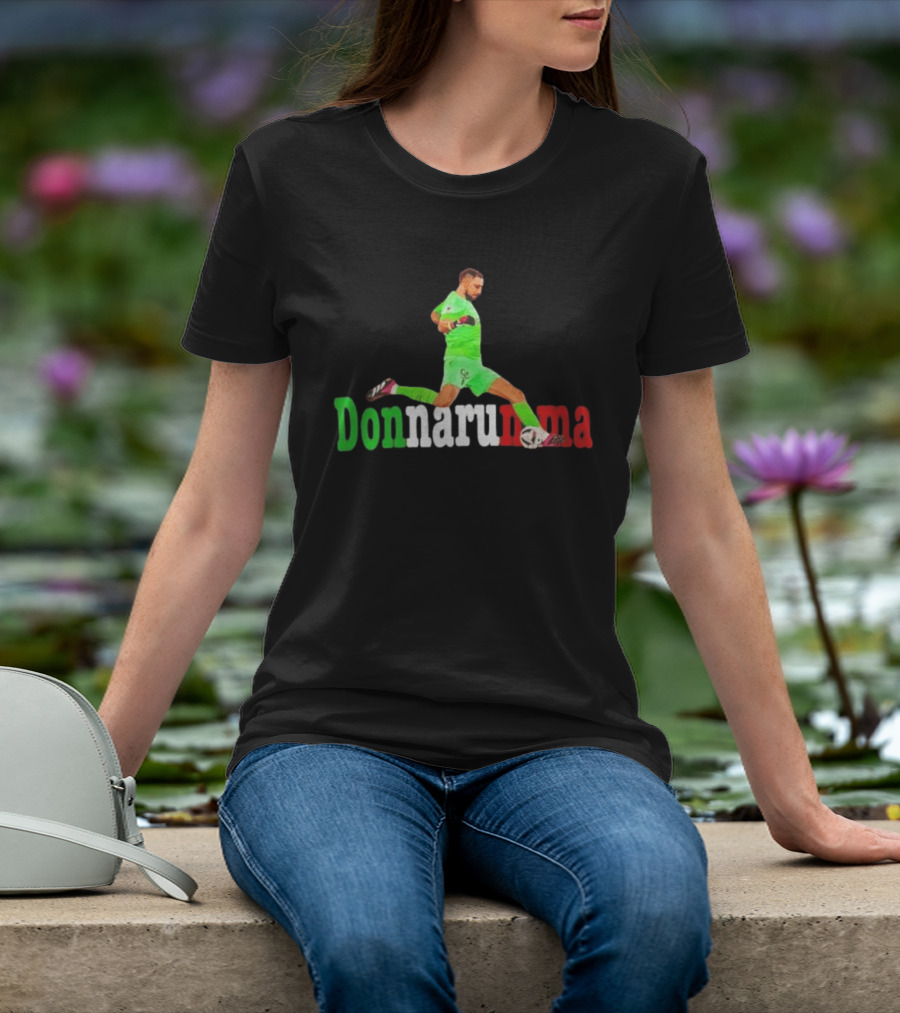 Donnarumma Italian Goalkeeper Action Pose Football Soccer T-Shirt