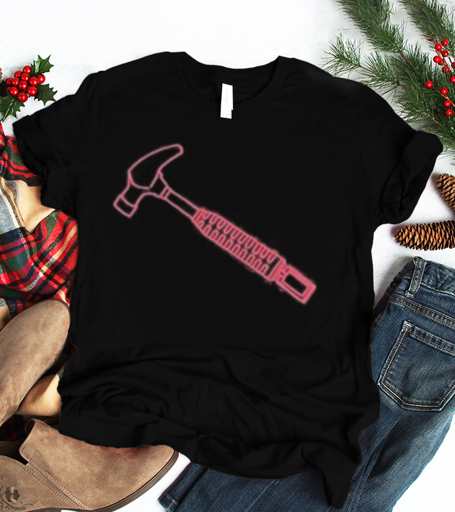Dorohedoro Shin El Corazon Steady Hands Unique Pink Hammer T-Shirt