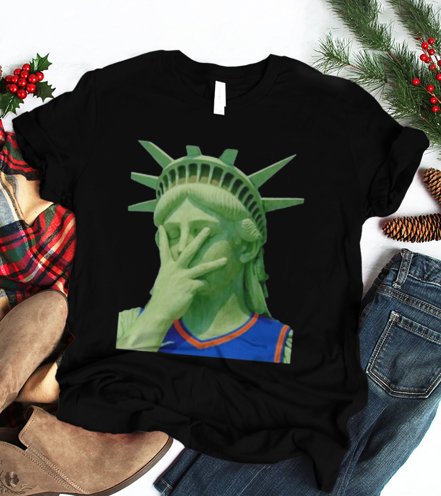 Liberty And Brunson For All Jalen Brunson 3 Points Pose Statue Of Liberty Knicks Jersey T-Shirt