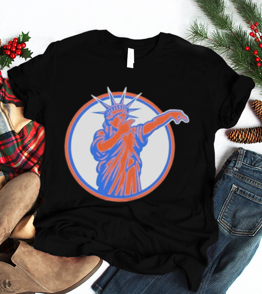 Statue Of Liber3 New York Knicks Basketball Circle T-Shirt