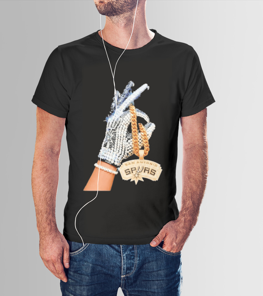 San Antonio Spurs Diamond Gold Glove And Pendant T-Shirt