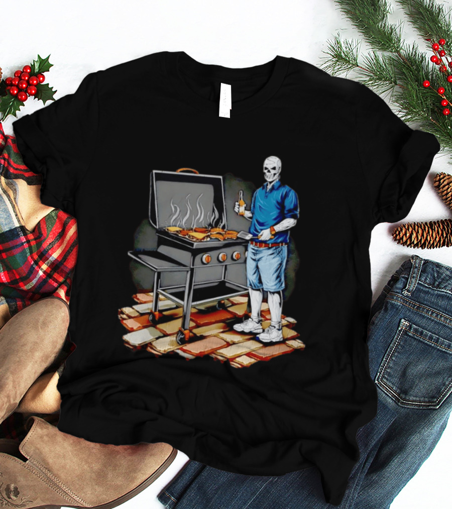 Skeleton Grilling BBQ With Beer And Burgers T-Shirt