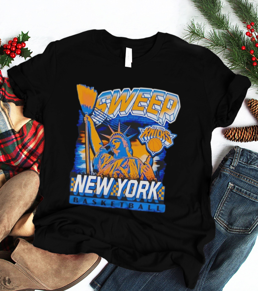 Sweep New York Knicks Basketball Statue Of Liberty T-Shirt