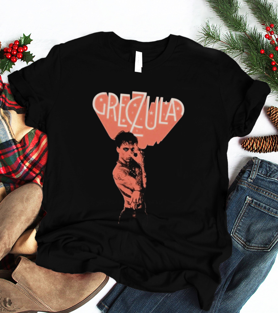 Greczula Tour Tattooed Performer With Edgy T-Shirt