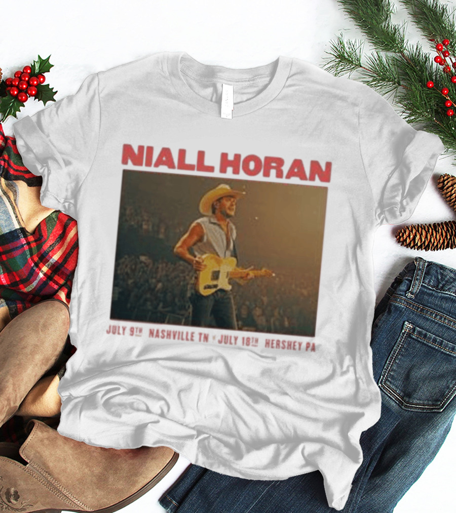 Niall Horan Live Performance Cowboy Hat Guitar Dallas Texas Event T-Shirt