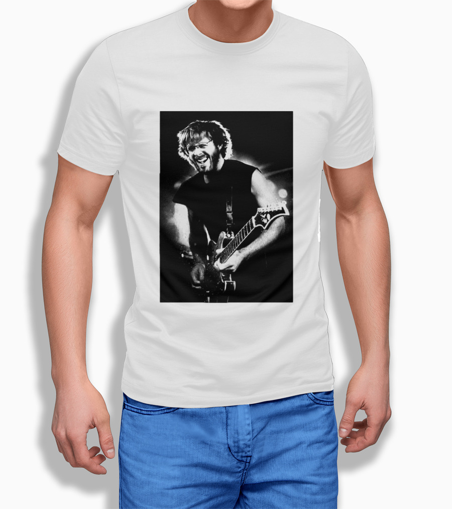 Phish Trey Anastasio Iconic Live Performance Guitarist Black And White Image T-Shirt