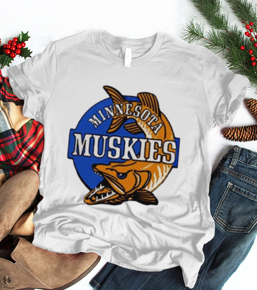 Minnesota Muskies Fishing Muskie T-Shirt
