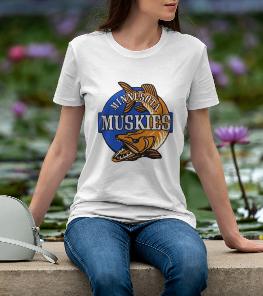 Minnesota Muskies Fishing Muskie T-Shirt