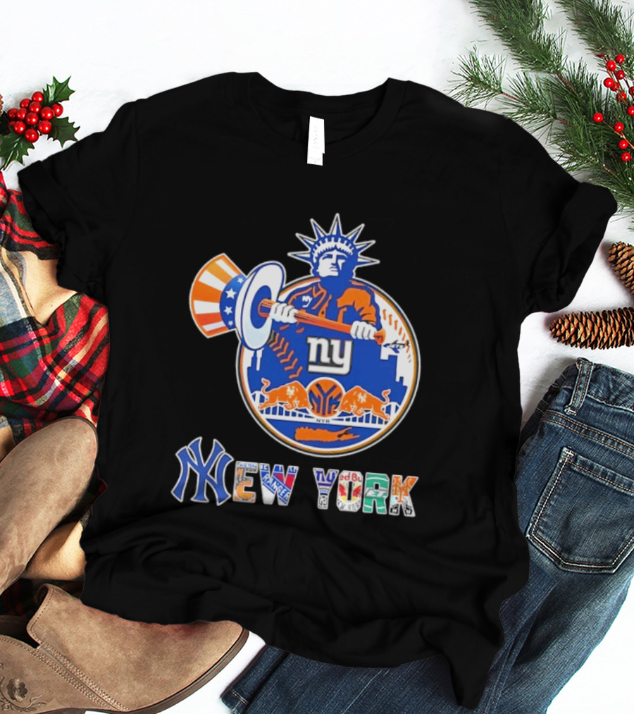 New York Liberty Skyline Sports Teams Knicks Mets Yankees T-Shirt