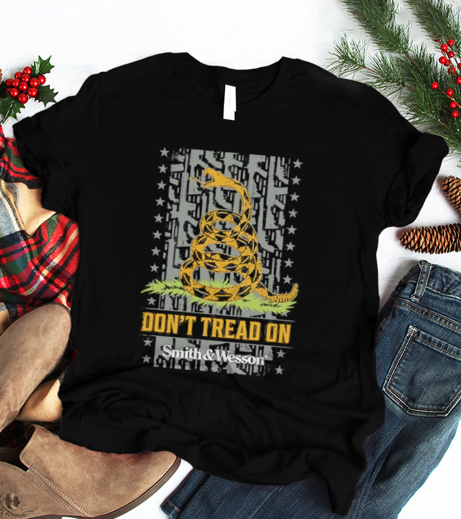 Don't Tread On Me Smith And Wesson Gadsden Flag Coiled Snake T-Shirt