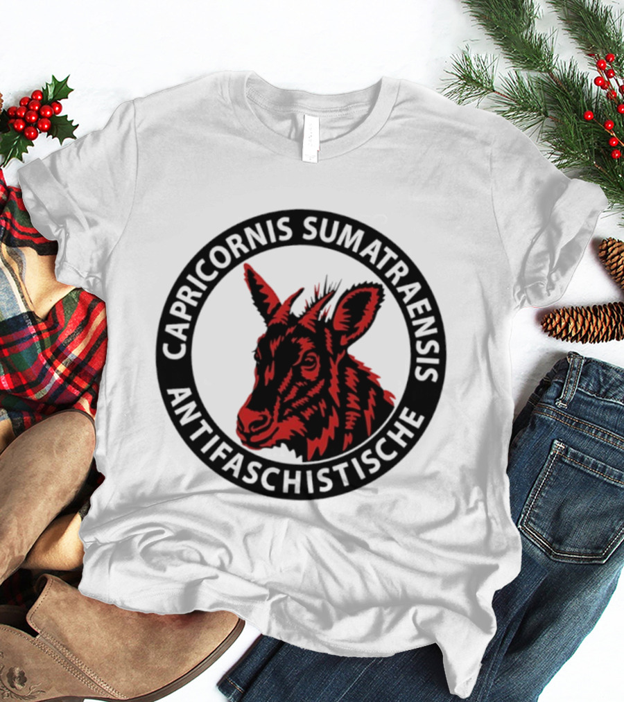 Capricornis Sumatraensis Antifaschistische Red Goat T-Shirt
