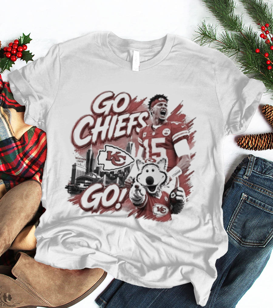 Go Chiefs Go Patrick Mahomes KC Wolf Kansas City Chiefs T-Shirt