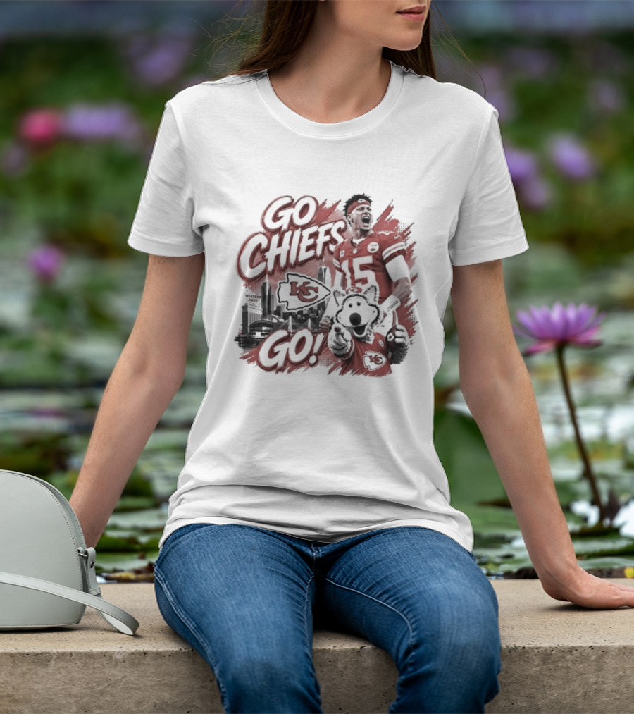 Go Chiefs Go Patrick Mahomes KC Wolf Kansas City Chiefs T-Shirt